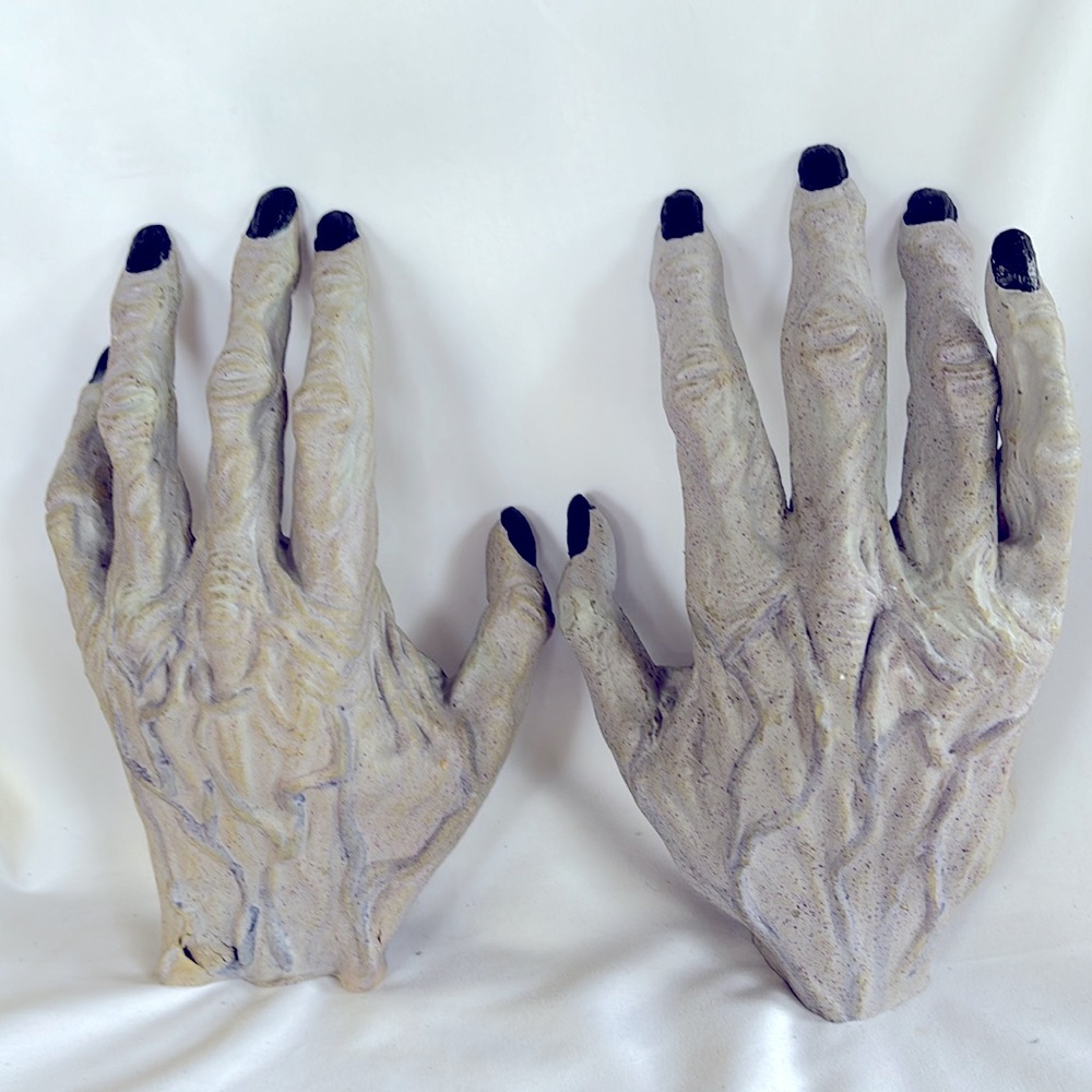 Slightly Used Mario Chiodo Dracula Scary Latex Gloves Gray